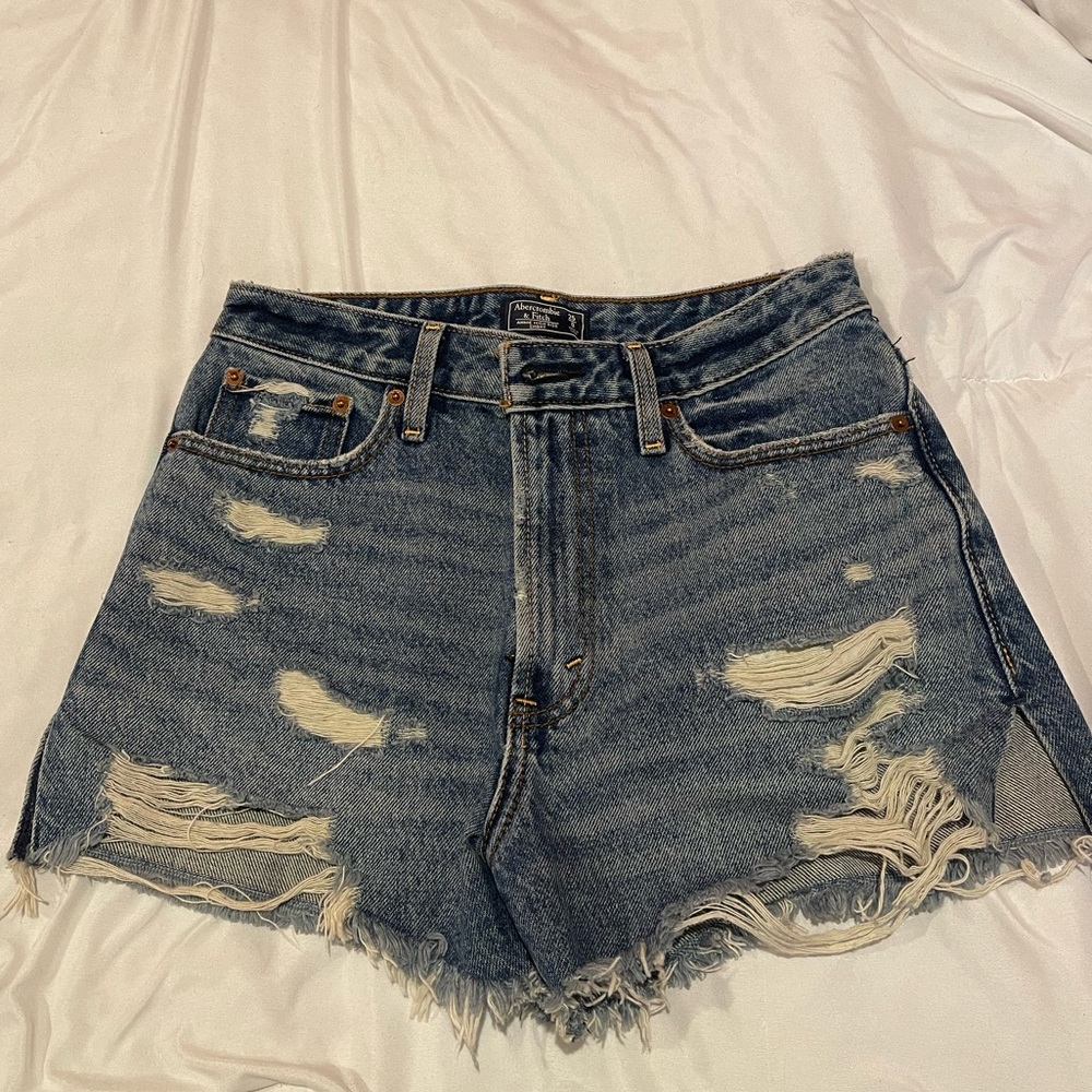 Abercrombie shorts *worn once*